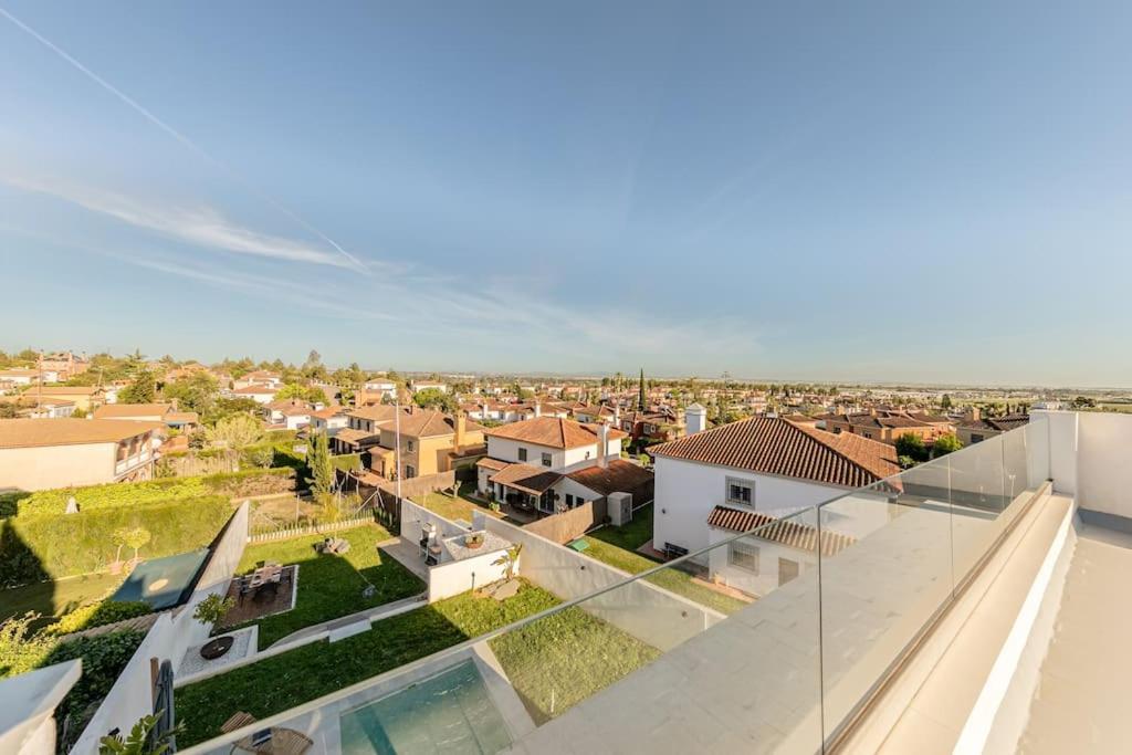 Villa Con Piscina Privada Gelves Extérieur photo